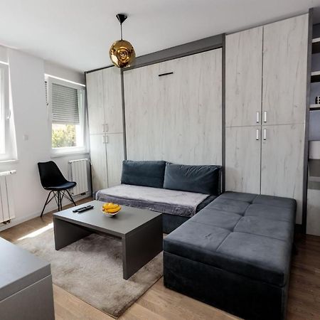 Apartman Skver Tuzla Buitenkant foto