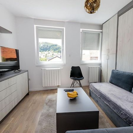 Apartman Skver Tuzla Buitenkant foto