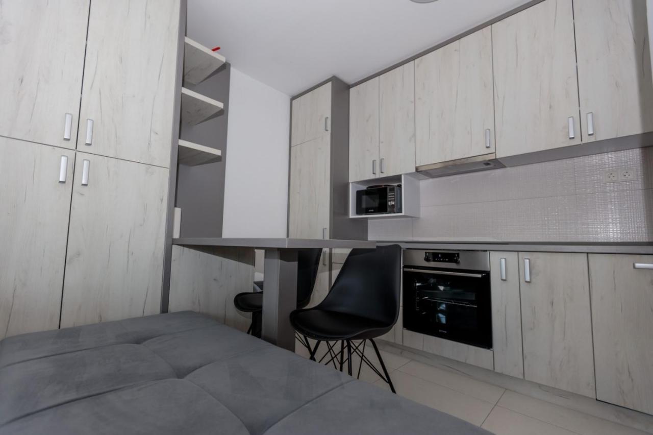 Apartman Skver Tuzla Buitenkant foto