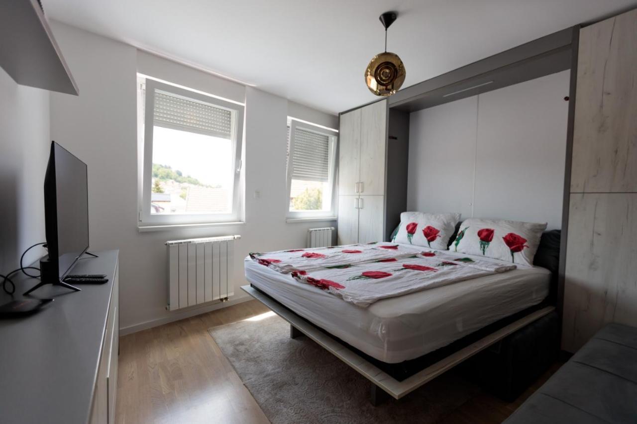 Apartman Skver Tuzla Buitenkant foto