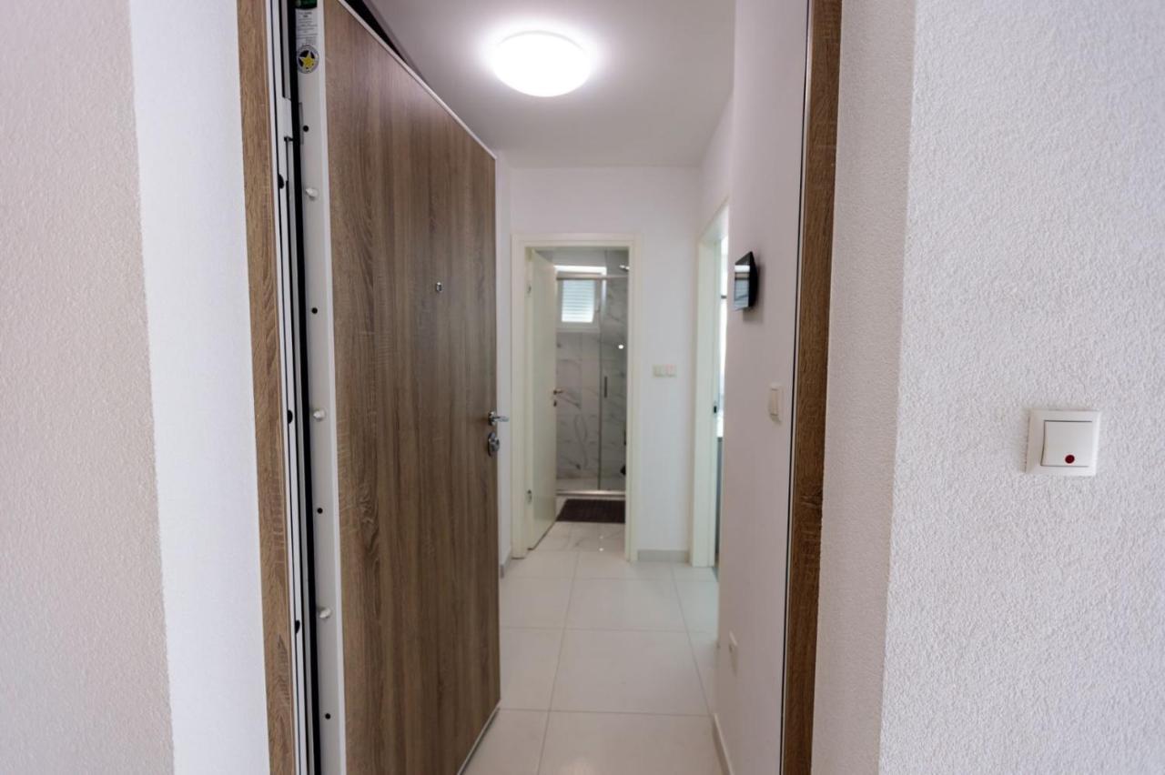 Apartman Skver Tuzla Buitenkant foto
